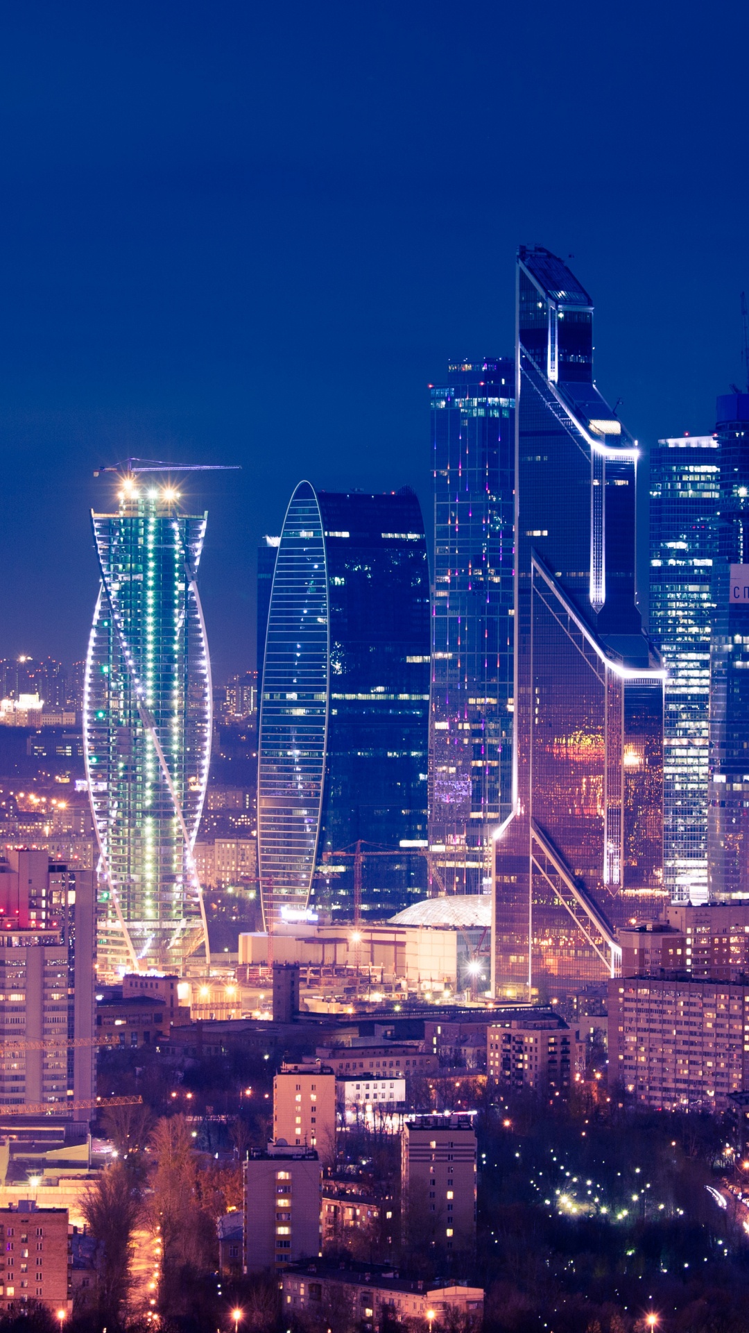 Обои Москва, город, городской пейзаж, метрополия, городской район в разрешении 1080x1920