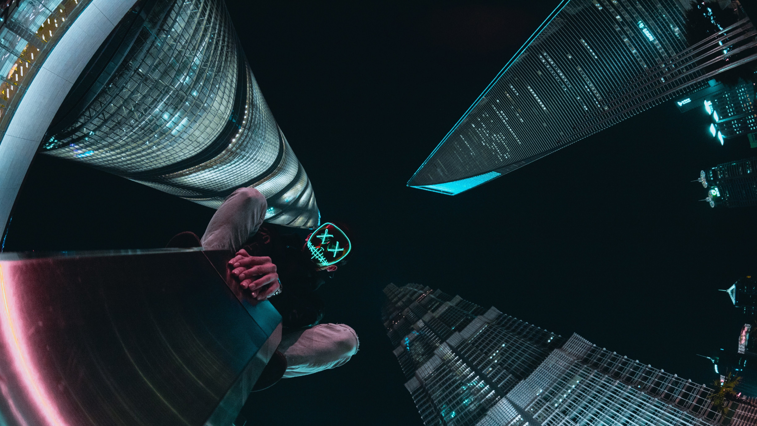 Обои музыка, вымышленный персонаж, свет, электронная танцевальная музыка, Представление в разрешении 2560x1440