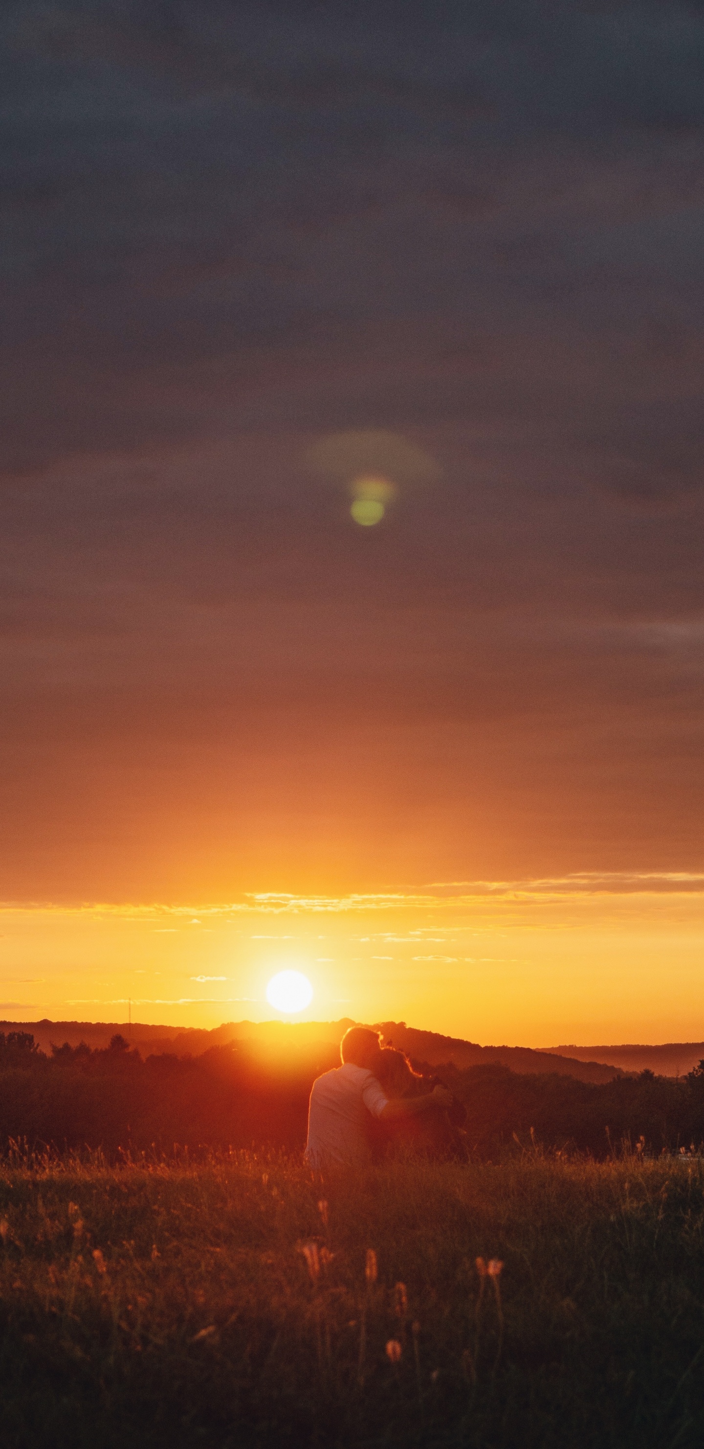 Обои любовь, горизонт, закат, восход солнца, солнце в разрешении 1440x2960