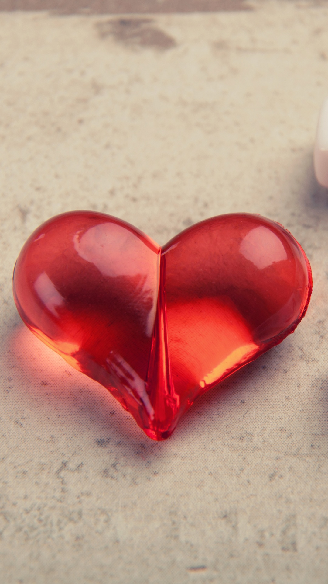 Обои сердце, красный цвет, игры, любовь, кости в разрешении 1080x1920