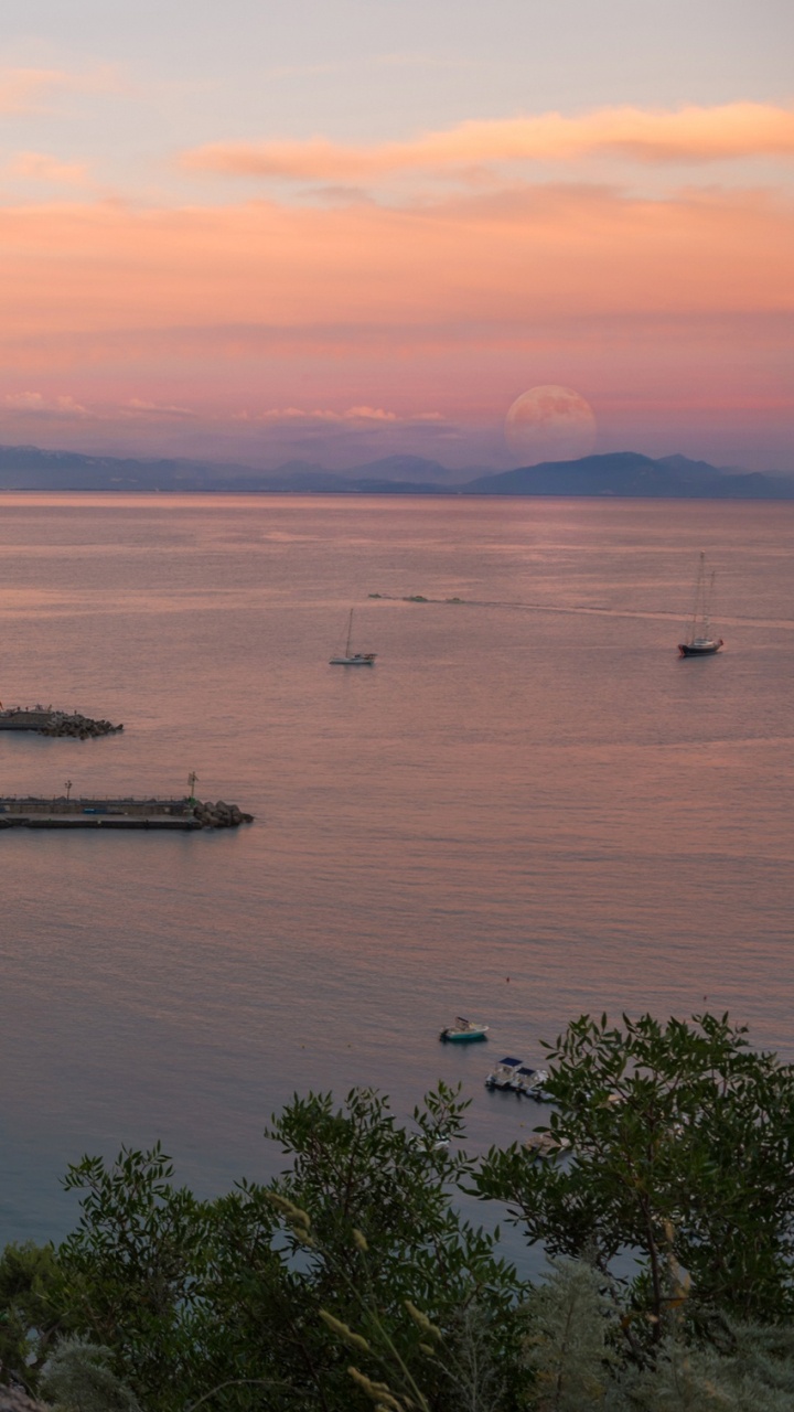 Обои побережье, море, мыс, обрыв, вечер в разрешении 720x1280