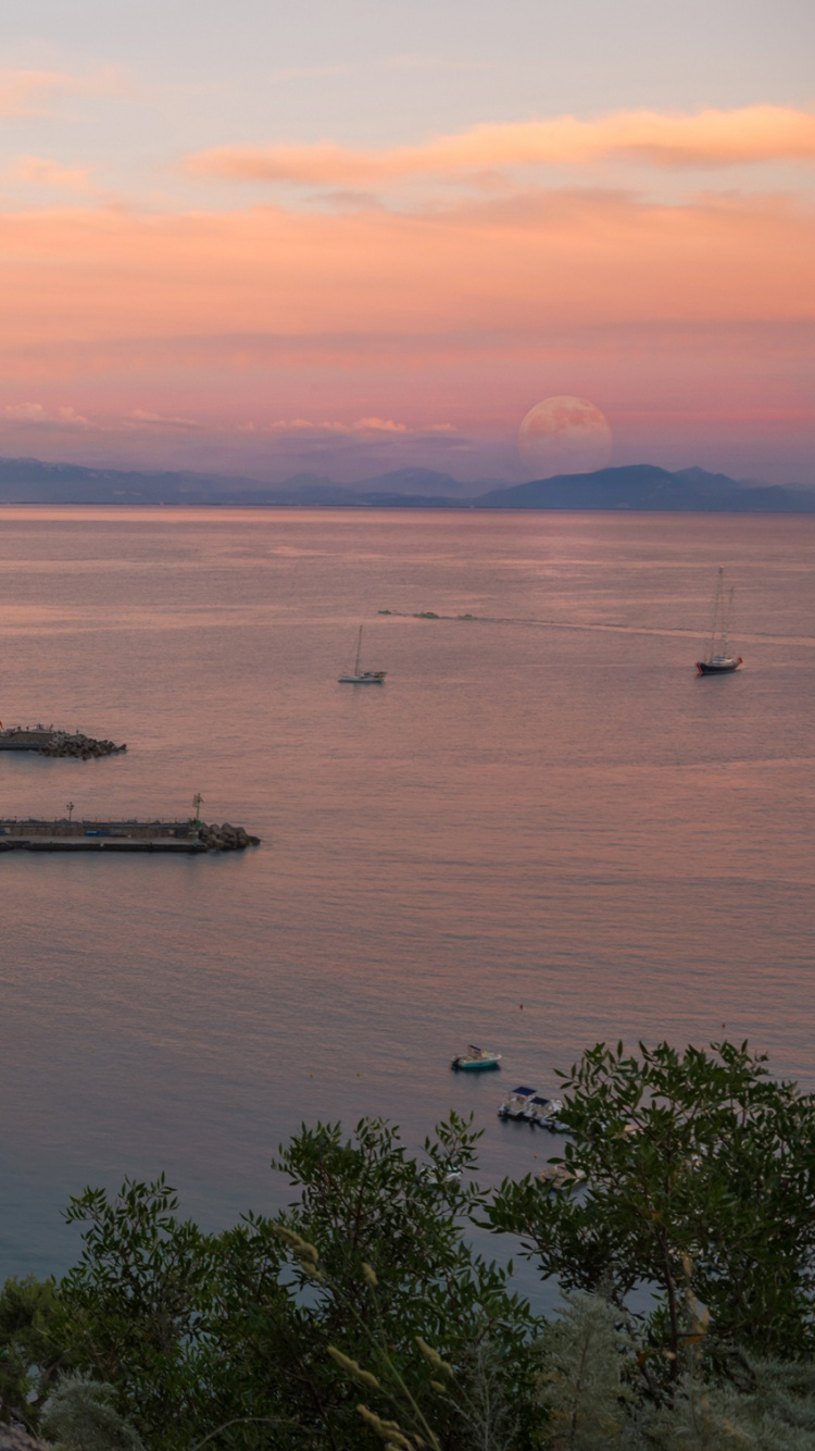 Обои побережье, море, мыс, обрыв, вечер в разрешении 750x1334