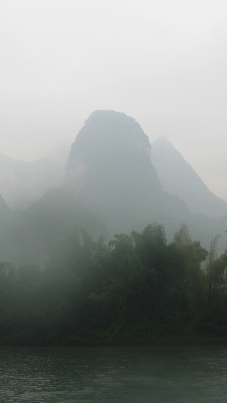 Обои природа, реки, гора, горный хребет, туман в разрешении 750x1334