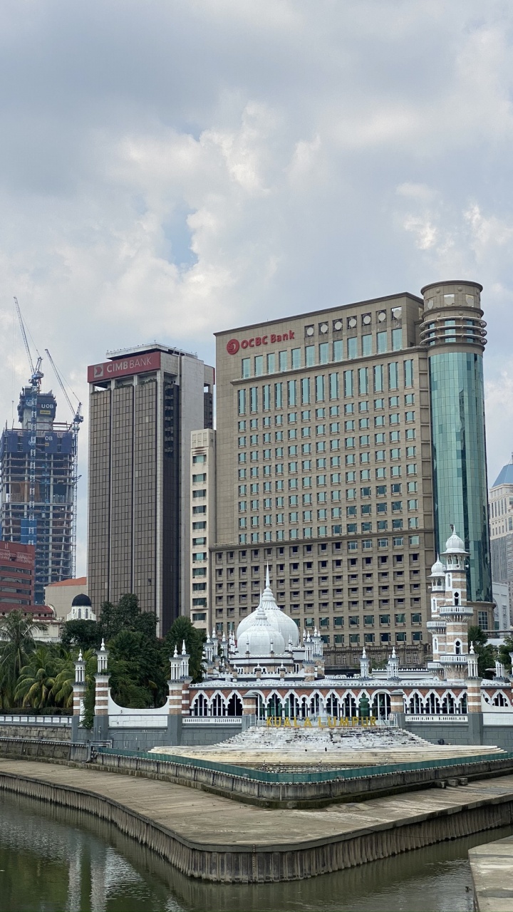 Обои Куала Лумпур, башня, дневное время, облако, город в разрешении 720x1280