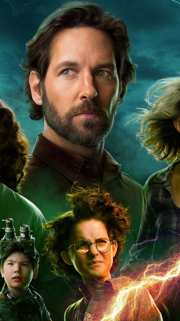 Обои Охотники за привидениями: Наследники, Охотники за привидениями загробная жизнь плакат, Джейсон Райтман, Кэрри Кун, Маккенна Грейс в разрешении 750x1334