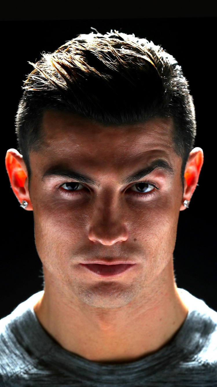 Обои Кристиано Роналдо, Ювентус ФК, волосы, лицо, лоб в разрешении 750x1334