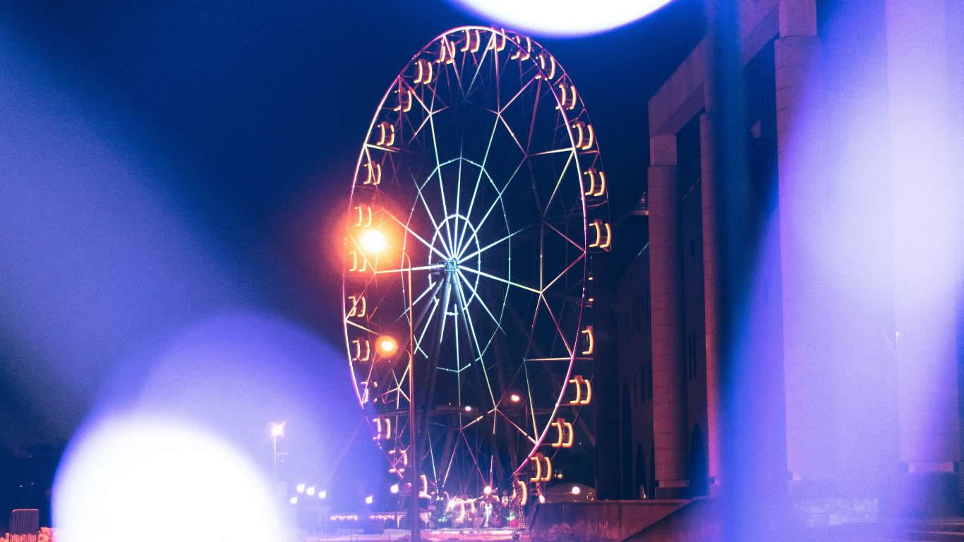 Обои свет, Ярославль, синий, пурпур, электричество в разрешении 1366x768