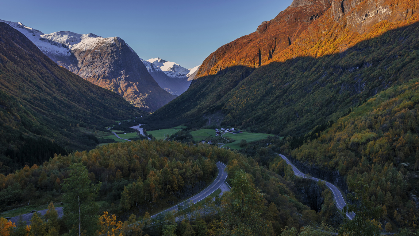 Обои Швеция, гора, природа, горный хребет, горный рельеф в разрешении 1366x768