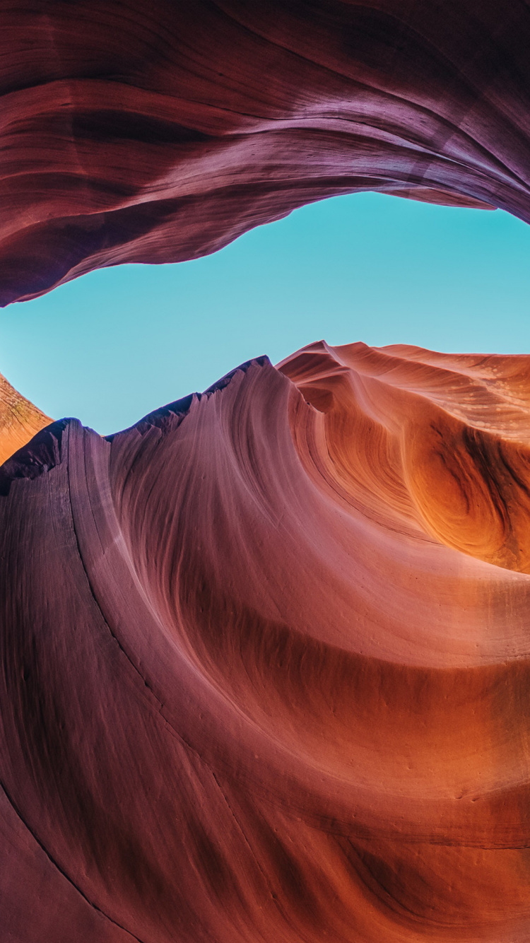 Обои каньон, пурпур, формирование, пейзаж, искусство в разрешении 750x1334