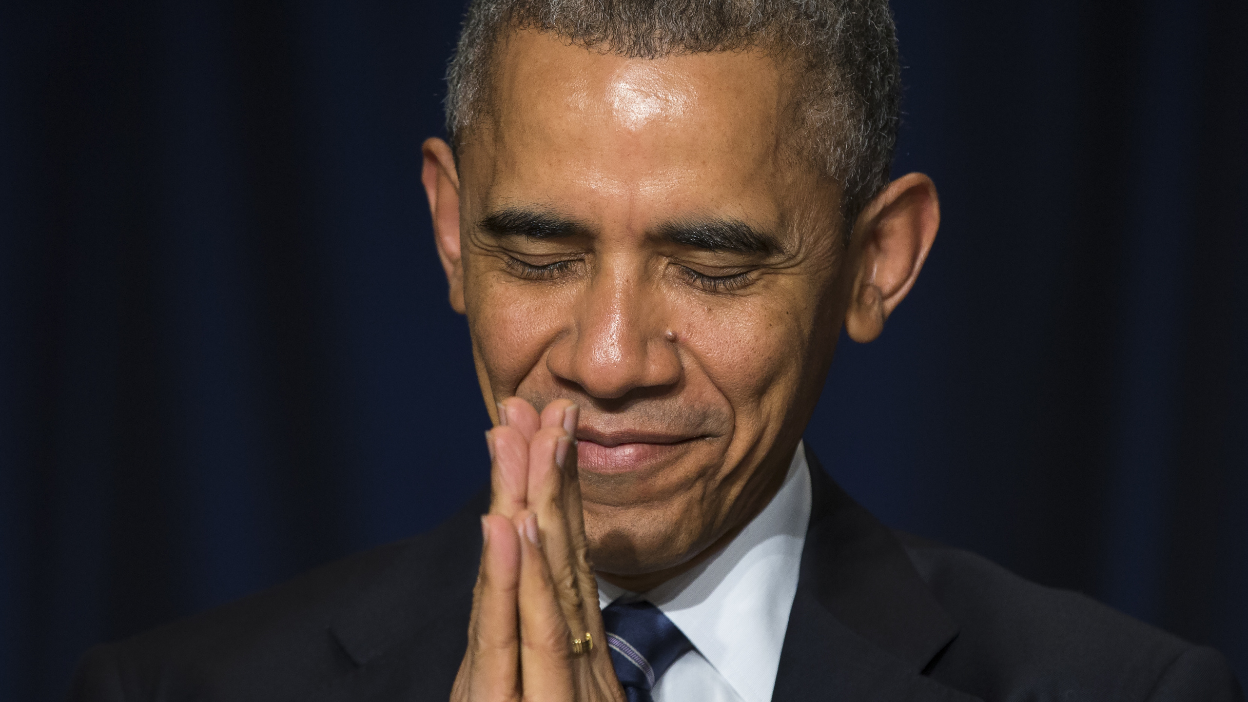 Обои национальный молитвенный завтрак, президент Соединенных Штатов, подбородок, человек, волосы на лице в разрешении 2560x1440