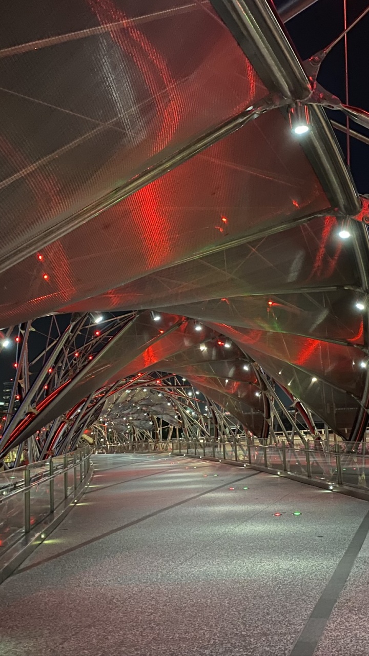 Обои достопримечательность, ночь, инфраструктура, электричество, полночь в разрешении 720x1280