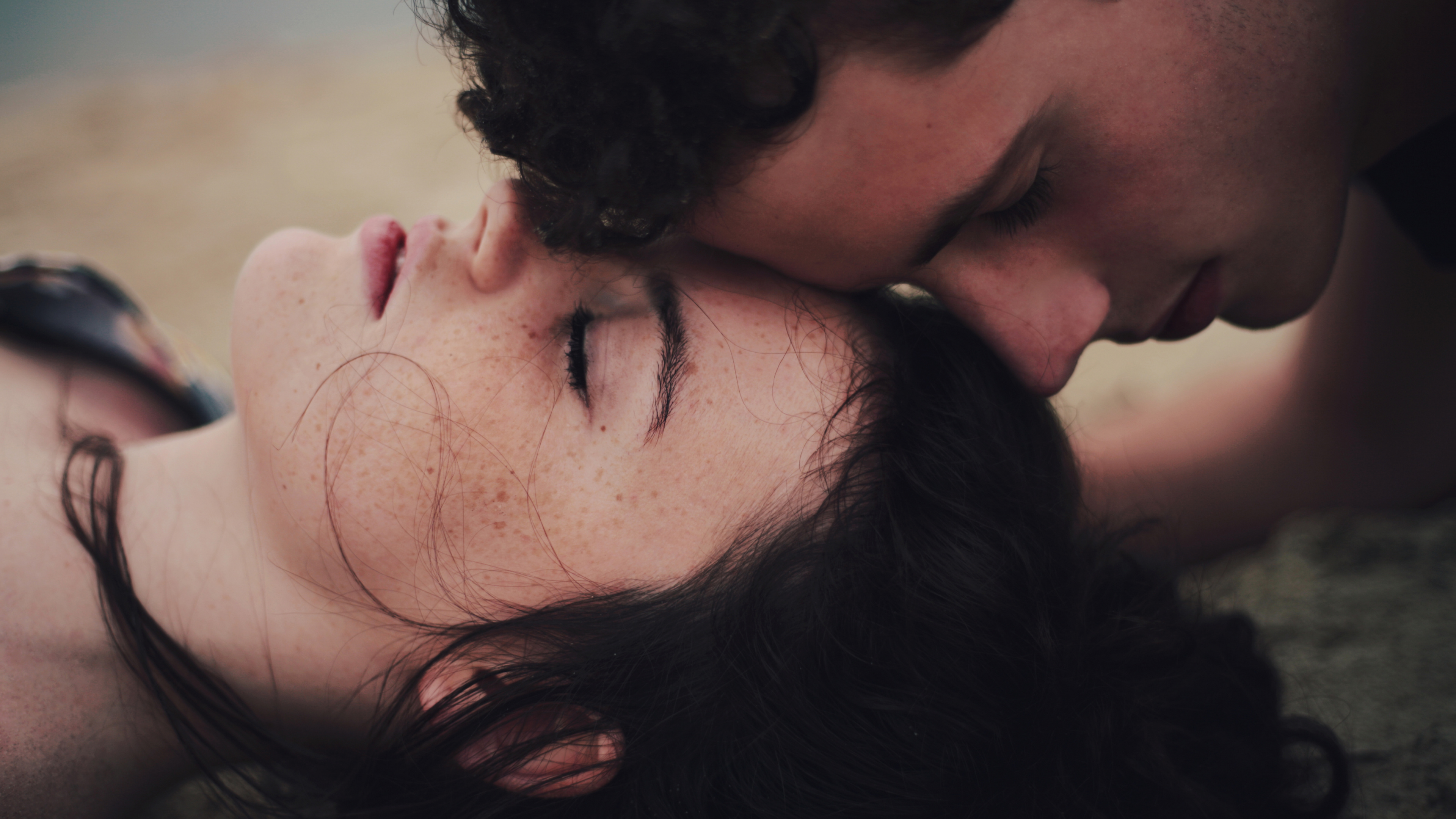 Обои роман, лоб, щека, шея, человек в разрешении 3840x2160