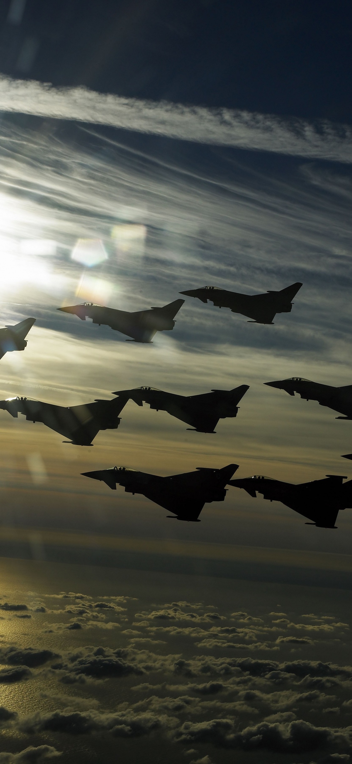 Обои Еврофайтер Тайфун, военный самолет, самолеты, облако, атмосфера в разрешении 1125x2436