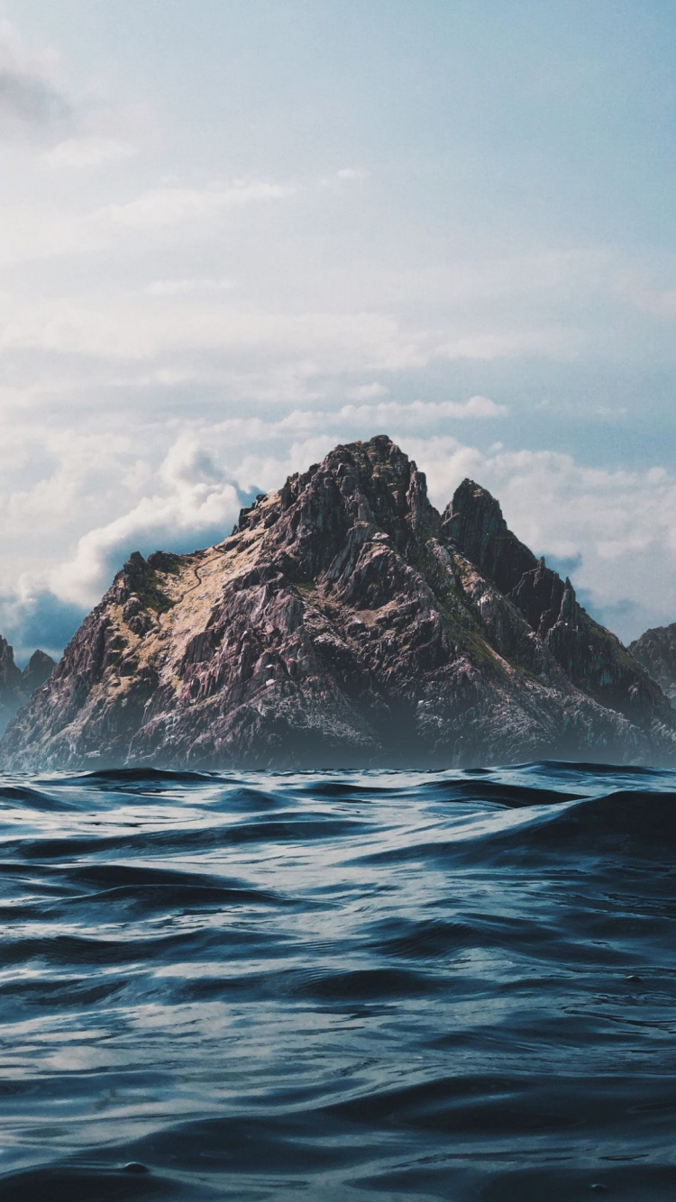 Обои море, облако, вода, гора, нагорье в разрешении 750x1334