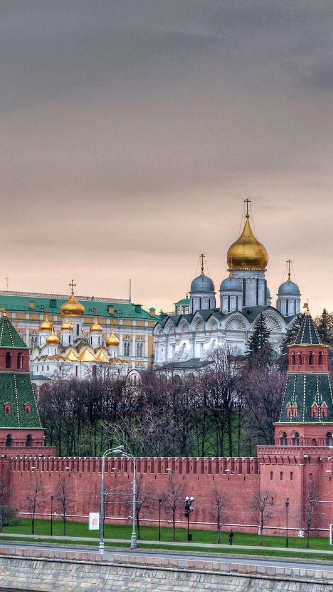 Обои Московский Кремль, Красная площадь, ориентир, здание, город в разрешении 1080x1920