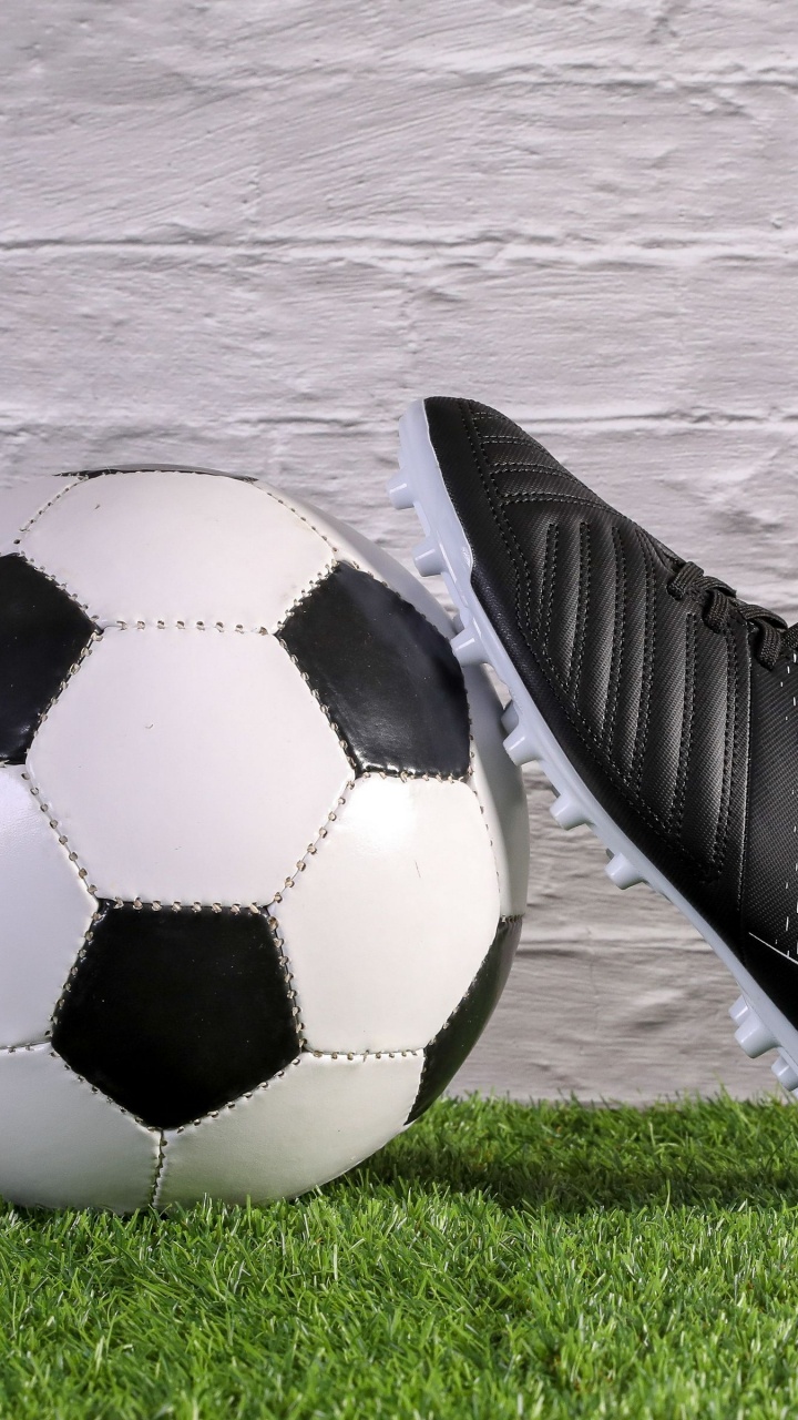 Обои Премьер Лига, Ювентус ФК, мяч, ФК Барселона, футбол в разрешении 720x1280