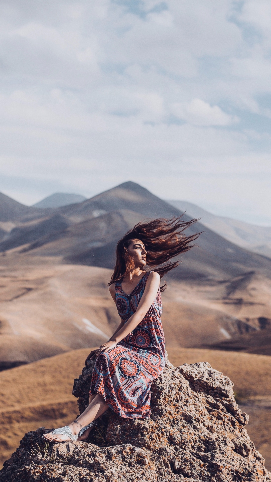 Обои осознанное сновидение, мечта, горный рельеф, гора, рок в разрешении 1080x1920