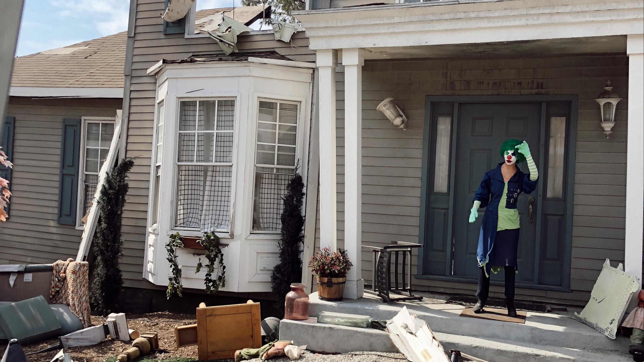 Обои Хаус, крыша, свойство, родина, здание в разрешении 2560x1440