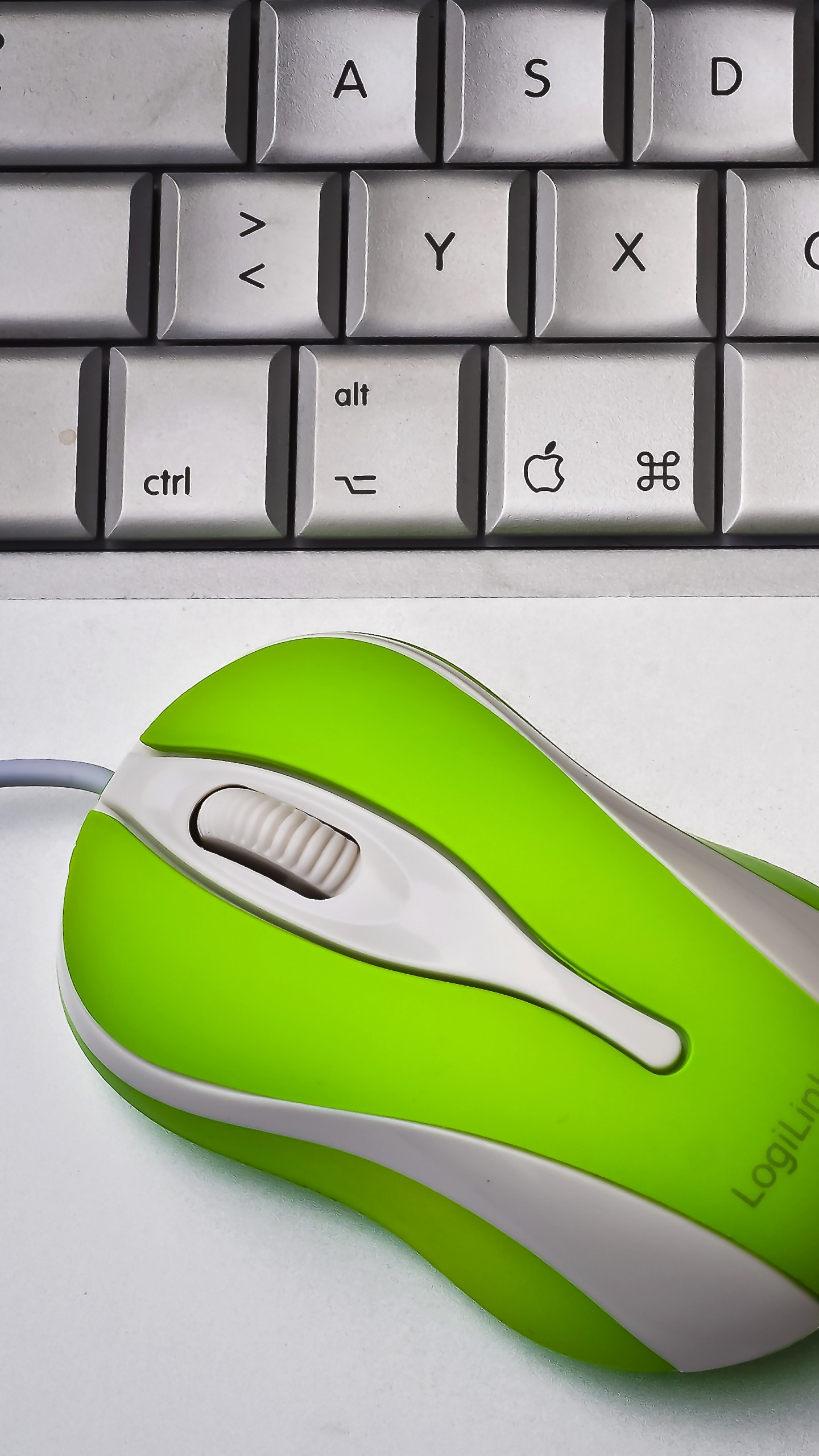 Обои Apple МасВоок Pro, apple, устройство ввода, пробел, электронное устройство в разрешении 1440x2560