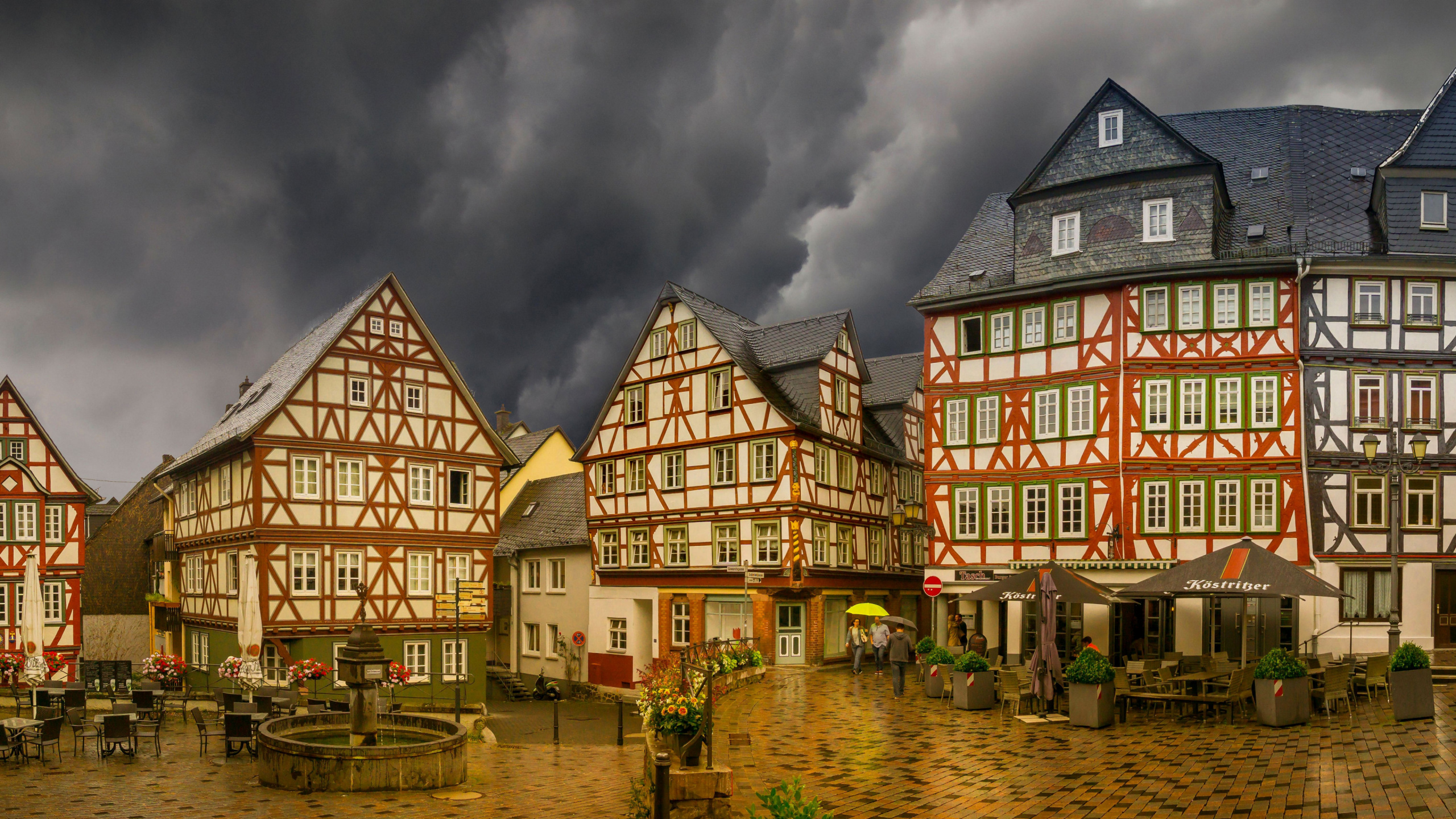 Обои Wetzlar, облако, здание, свойство, окно в разрешении 2560x1440