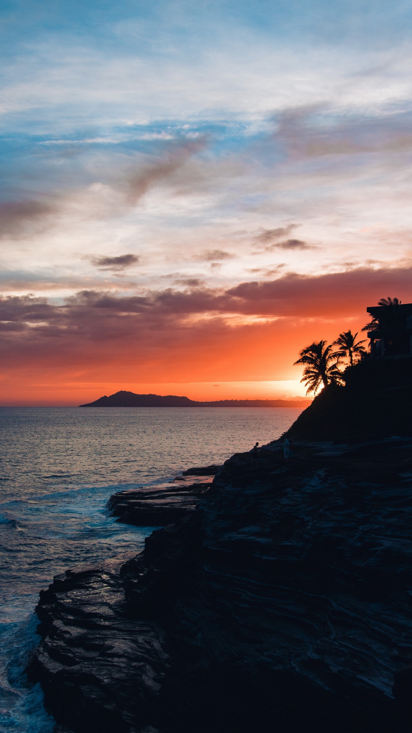 Обои плюющаяся пещера, облако, вода, послесвечение, Оранжевый цвет в разрешении 1440x2560