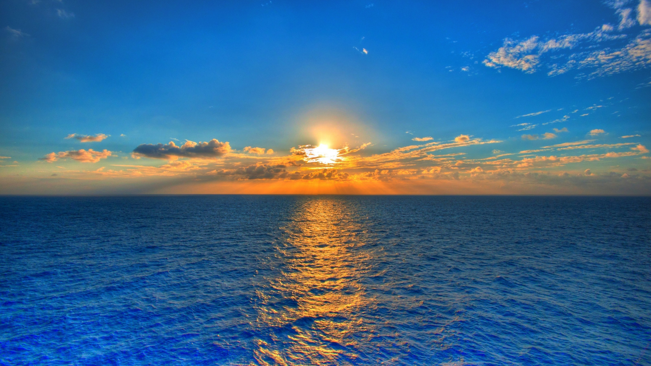 Обои восход солнца, море, горизонт, океан, закат в разрешении 2560x1440