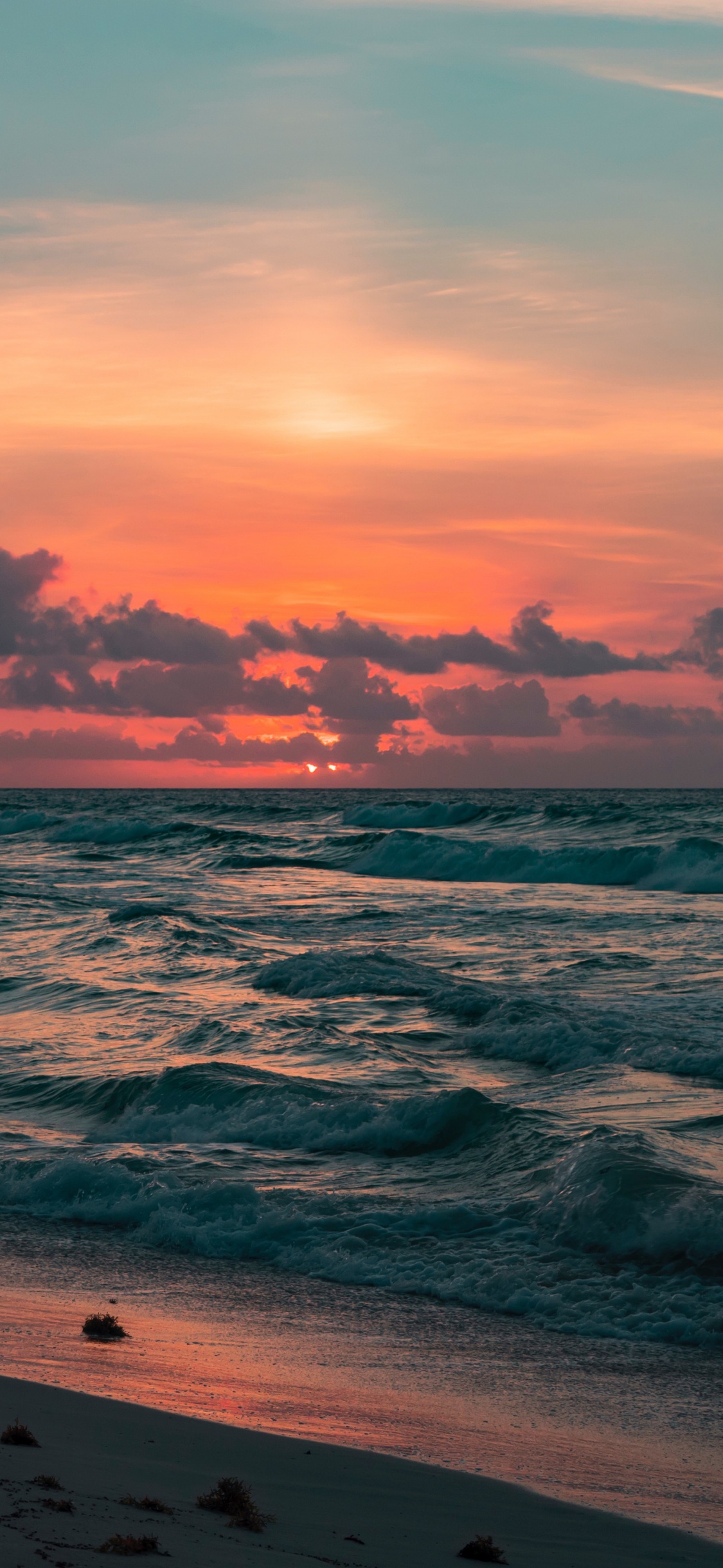 Обои туманный океан, океан, спотифай, soundcloud, Apple Музыка в разрешении 1125x2436