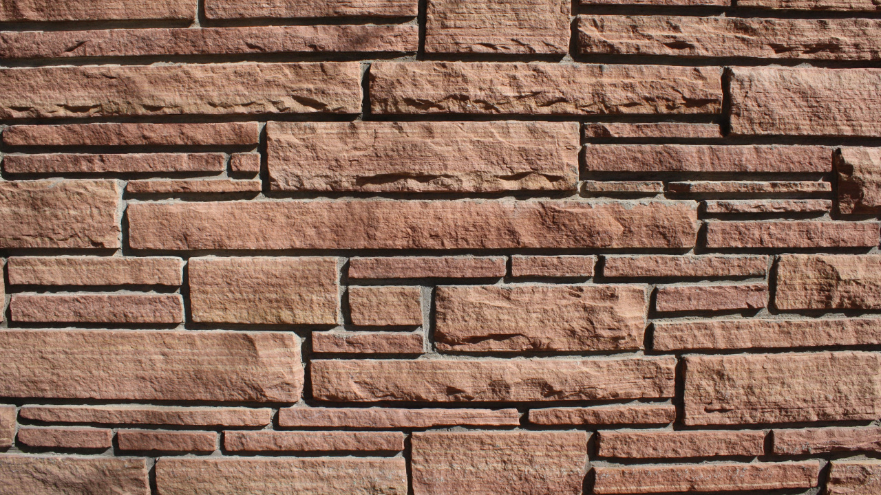 Обои кирпич, стена, кирпичная кладка, каменная стена, каменщик в разрешении 1280x720