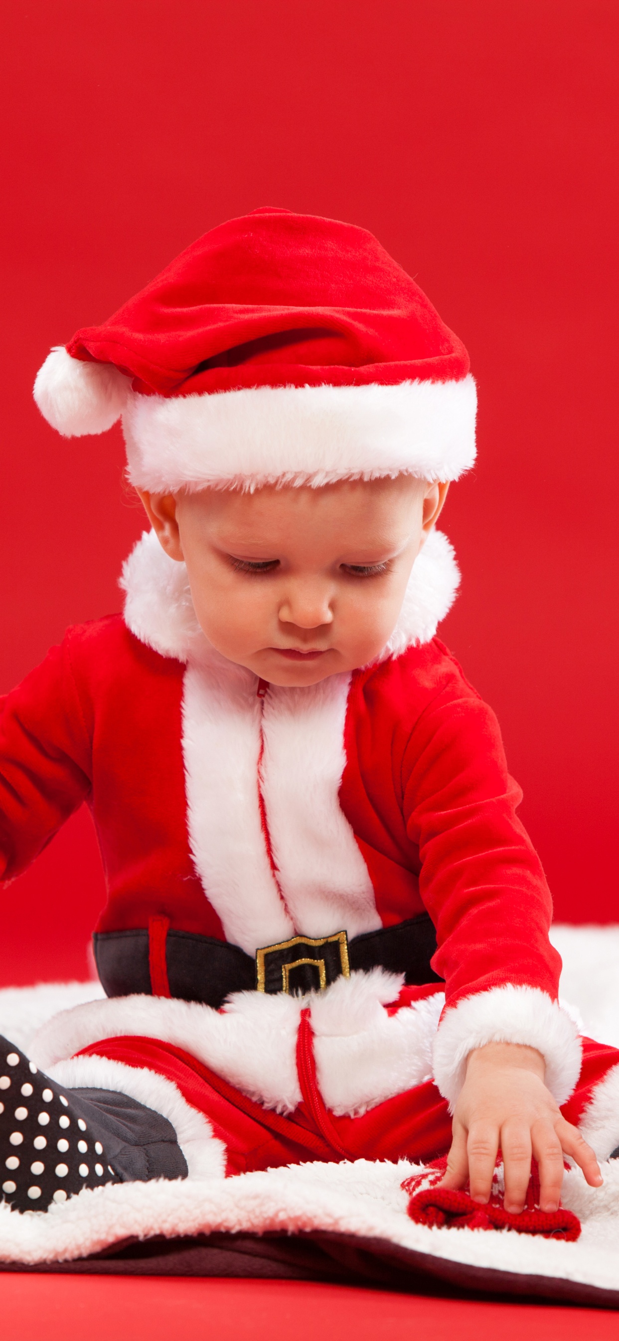 Обои Новый год, Рождественский день, Дед Мороз, Санта-Клаус, Рождество в разрешении 1242x2688