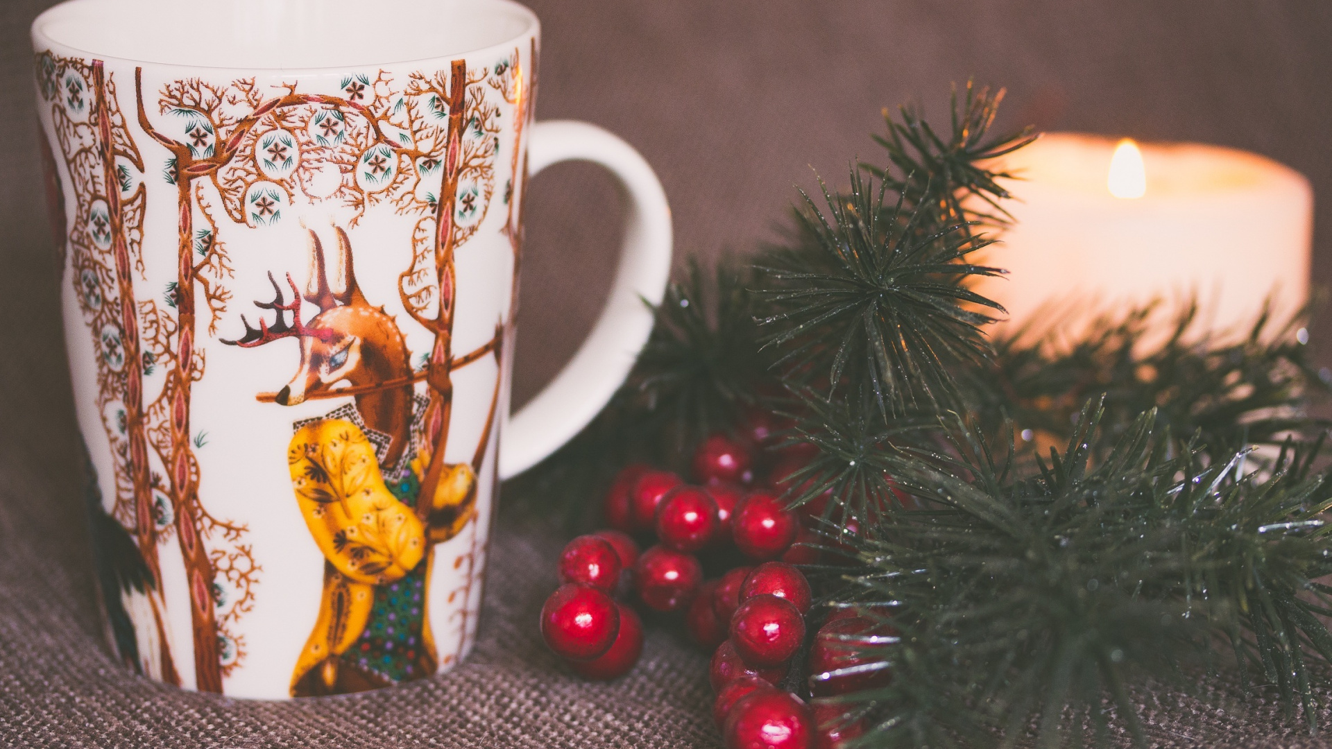 Обои праздник, Рождество и курортный сезон, Рождественский день, кружка, дерево в разрешении 1920x1080