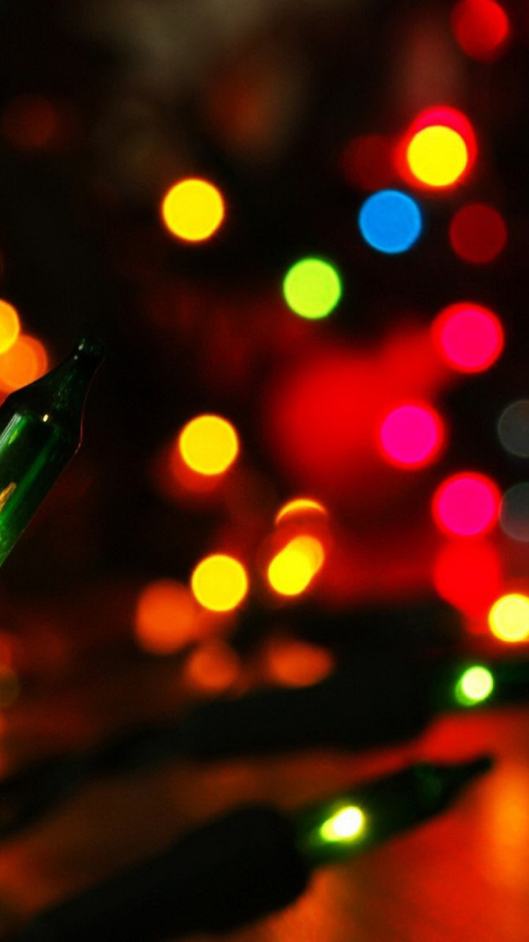 Обои Рождественские огни, Рождественский день, освещение, елка, Рождественские украшения в разрешении 750x1334