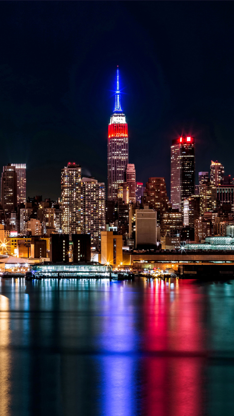 Обои городской пейзаж, город, ночь, линия горизонта, метрополия в разрешении 750x1334