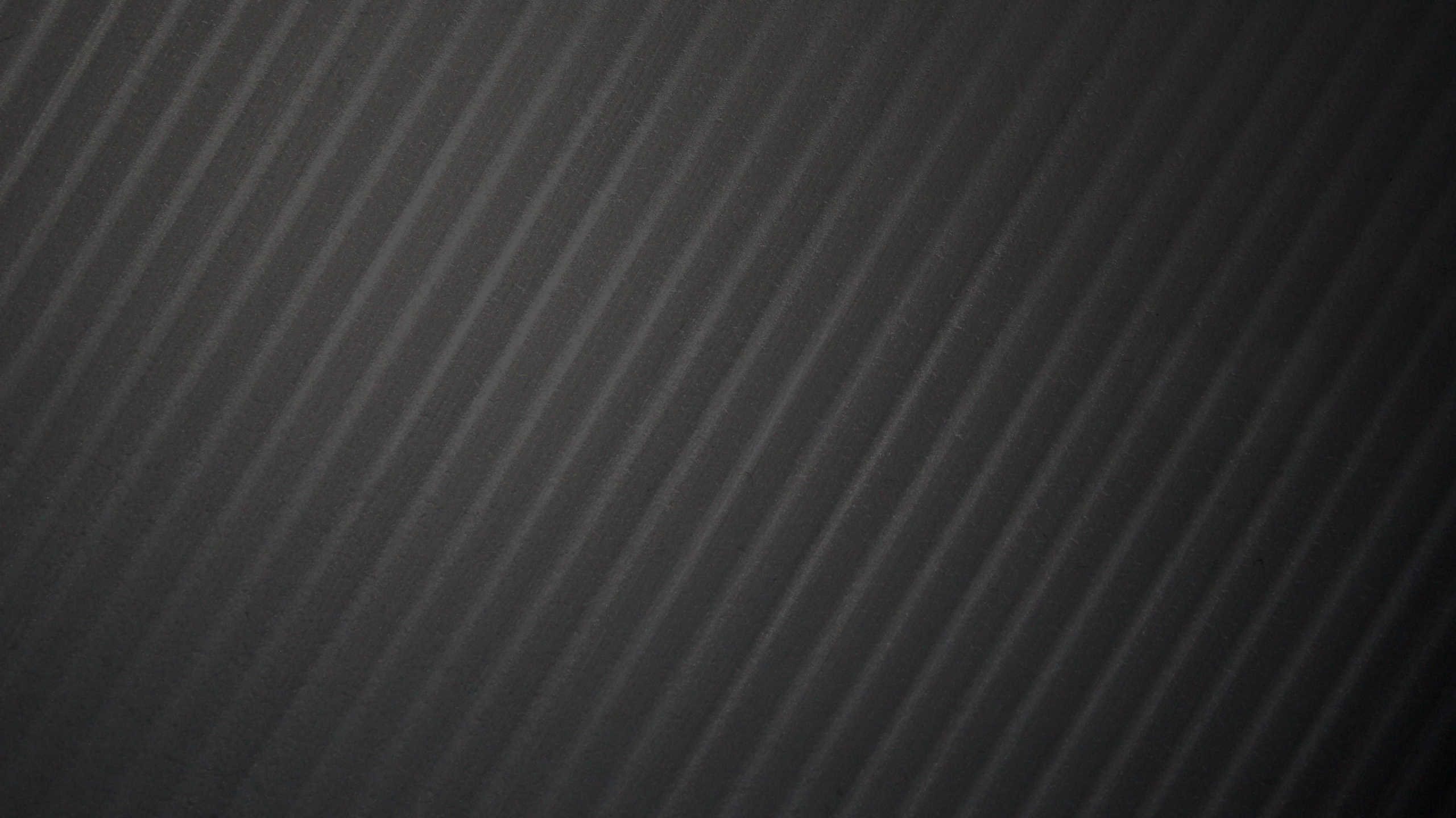 Обои черный и белый, черный, узор, линия, темнота в разрешении 2560x1440