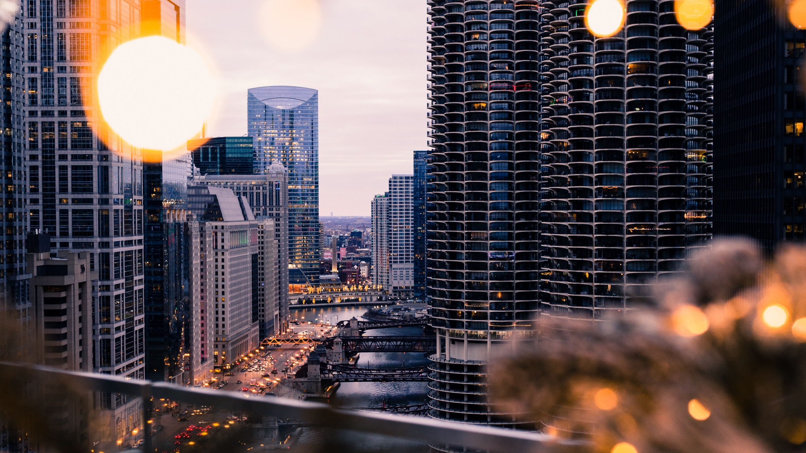 Обои боке, город, городской район, городской пейзаж, населенный пункт в разрешении 2560x1440