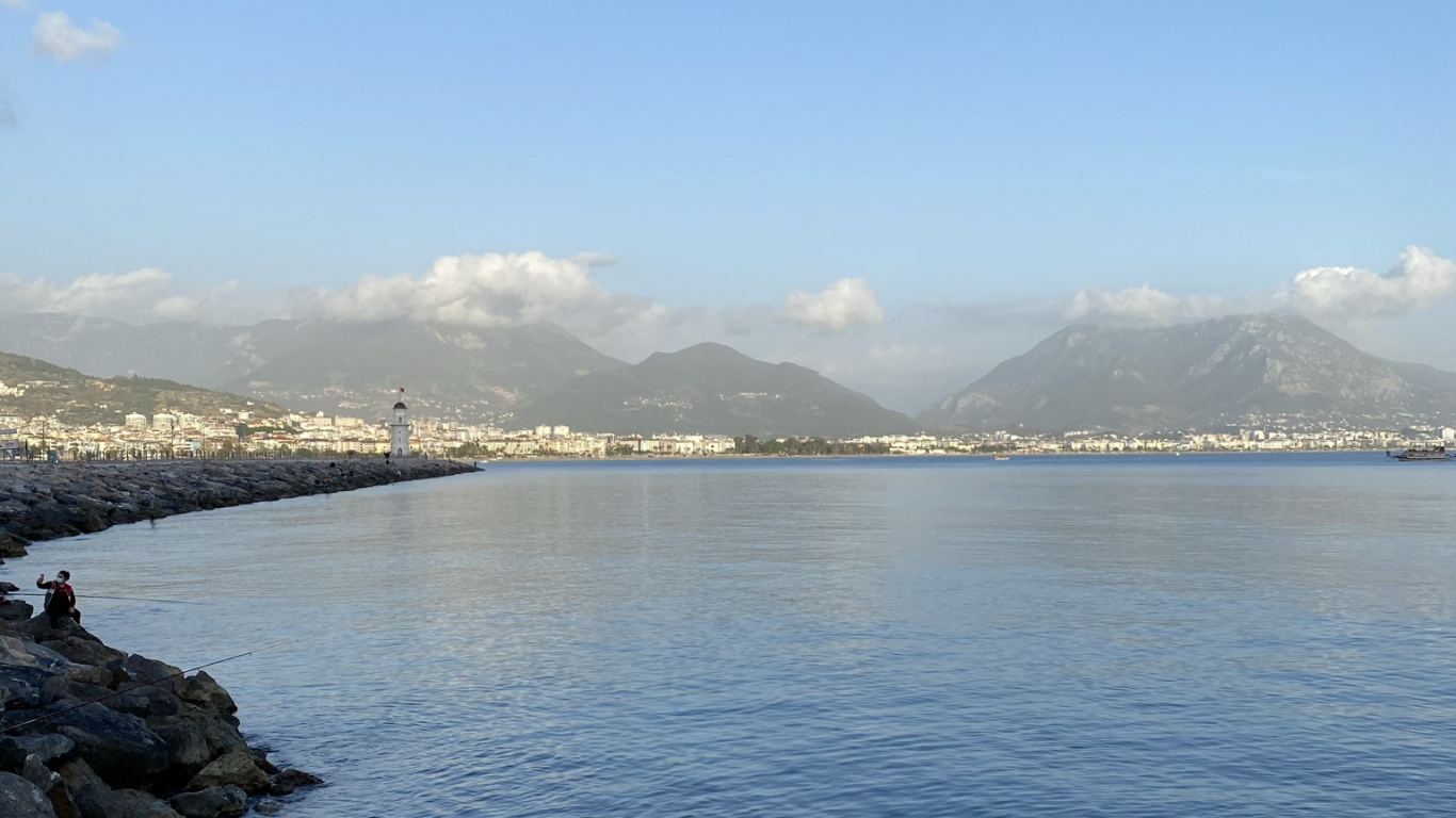 Обои кизилкуле, облако, вода, озеро, нагорье в разрешении 1366x768