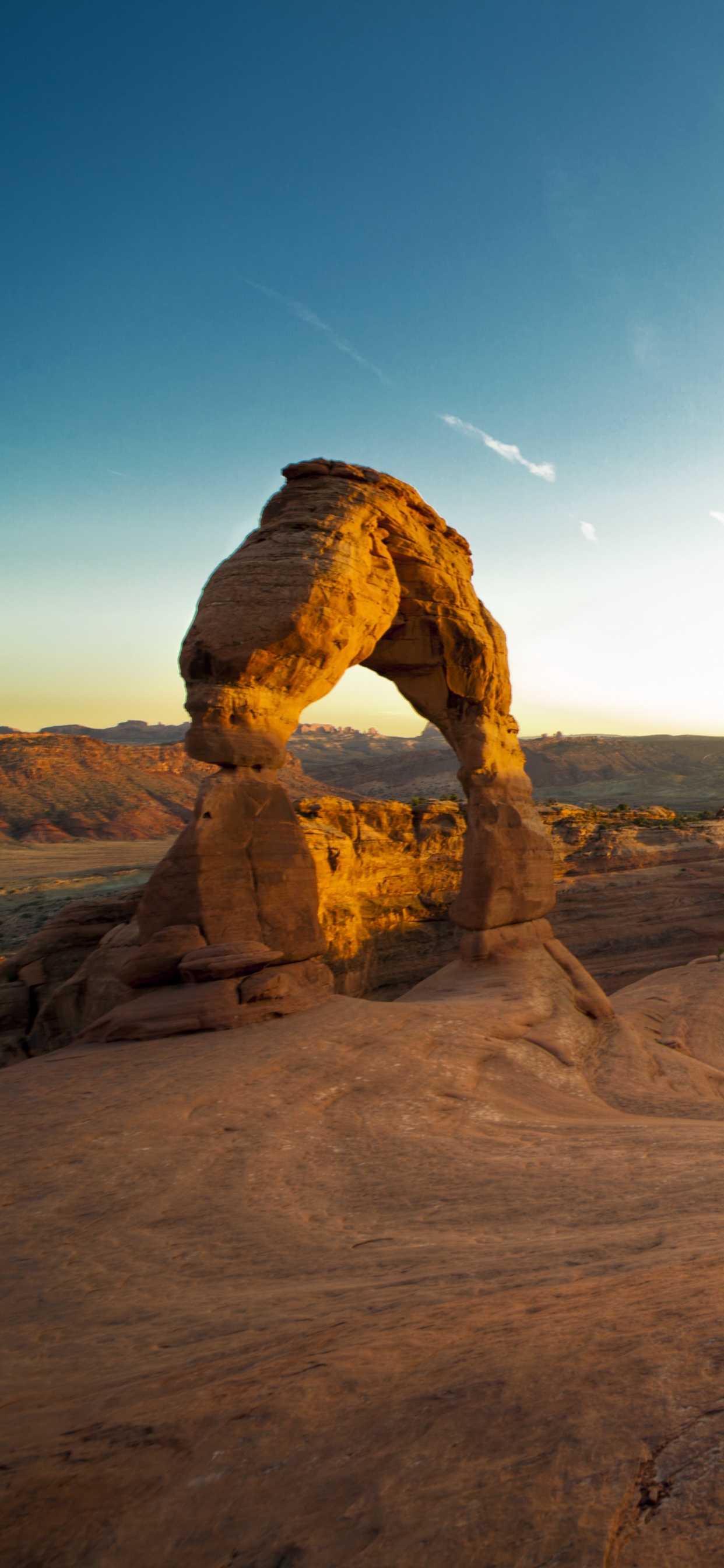 Обои Деликатная арка, национальный парк Брайсканьон, естественная арка, парк, национальный парк Гранд каньон в разрешении 1242x2688