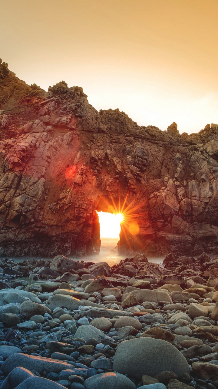 Обои рок, каньон, лава, свет, природа в разрешении 720x1280