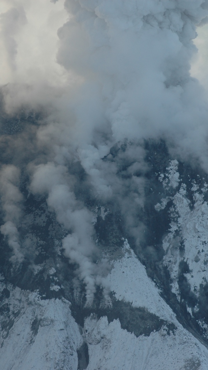 Обои хребет, стратовулкан, вулкан, лава, щитовой вулкан в разрешении 720x1280