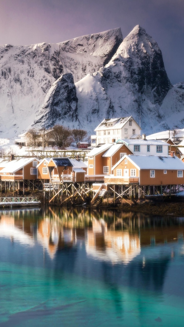 Обои Лофотен, гора, зима, снег, отражение в разрешении 720x1280