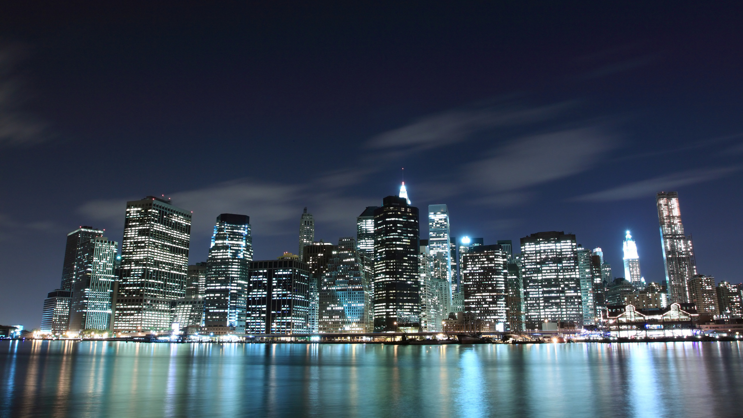 Обои город, городской пейзаж, метрополия, линия горизонта, городской район в разрешении 2560x1440