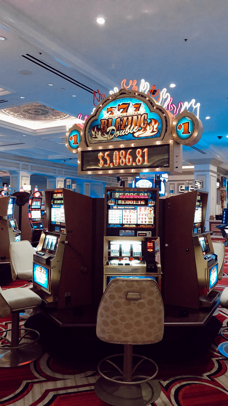 Обои Лас Вегас, США, казино, электронное устройство, игровой автомат в разрешении 750x1334