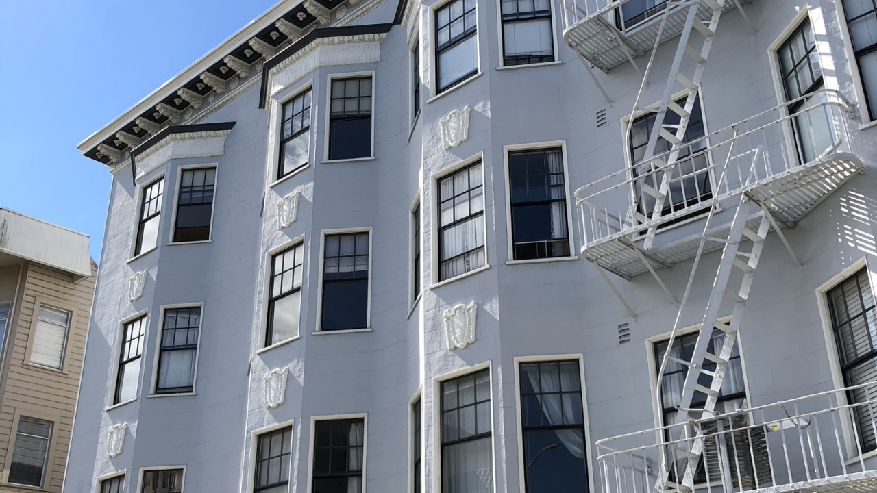 Обои архитектура, недвижимость, жилой район, окно, фасад в разрешении 1280x720