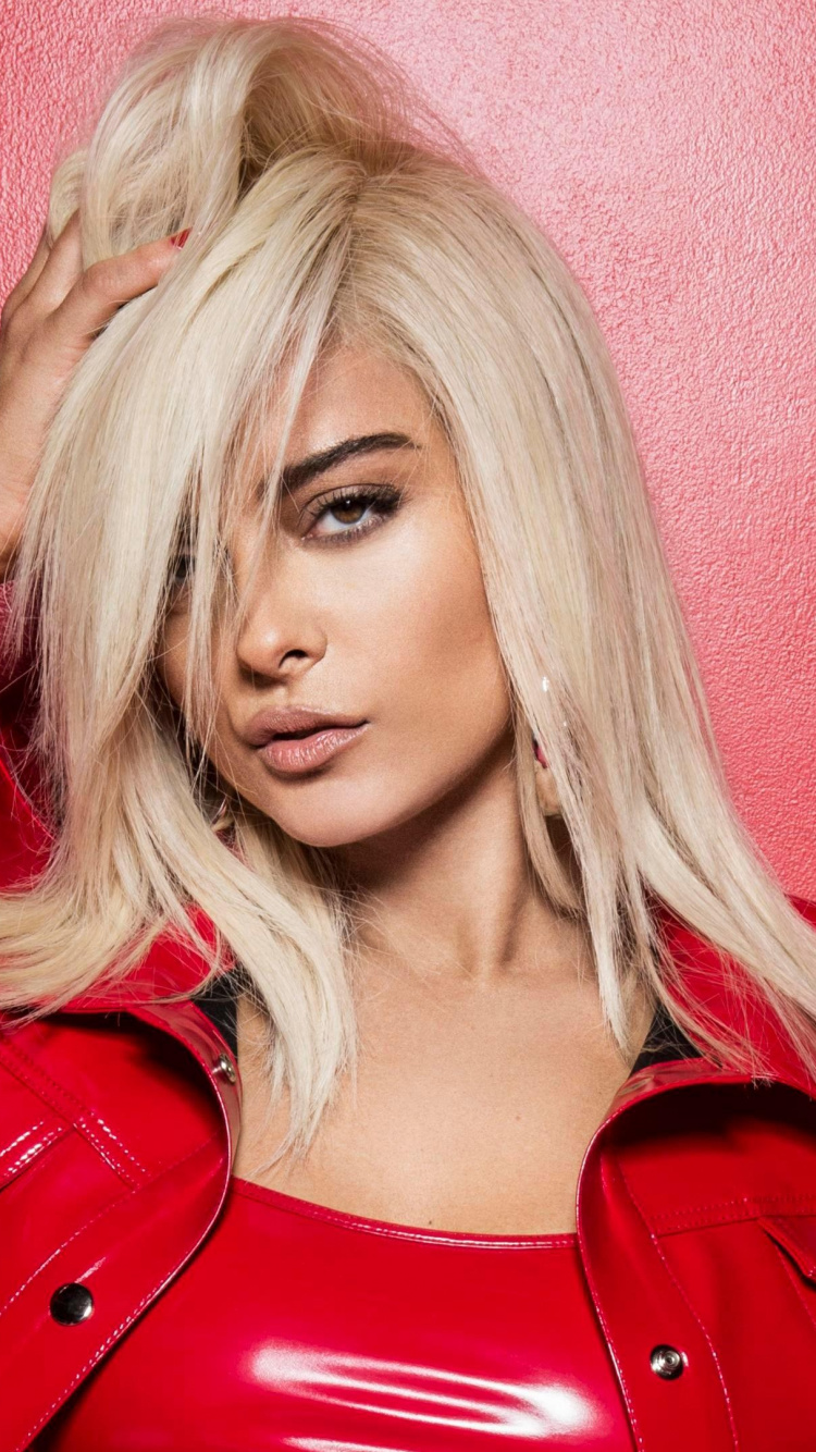 Обои Реджа Бебе, шпильки, премия Грэмми, награда Грэмми лучшему новому артисту, ожидания потребителей в разрешении 750x1334