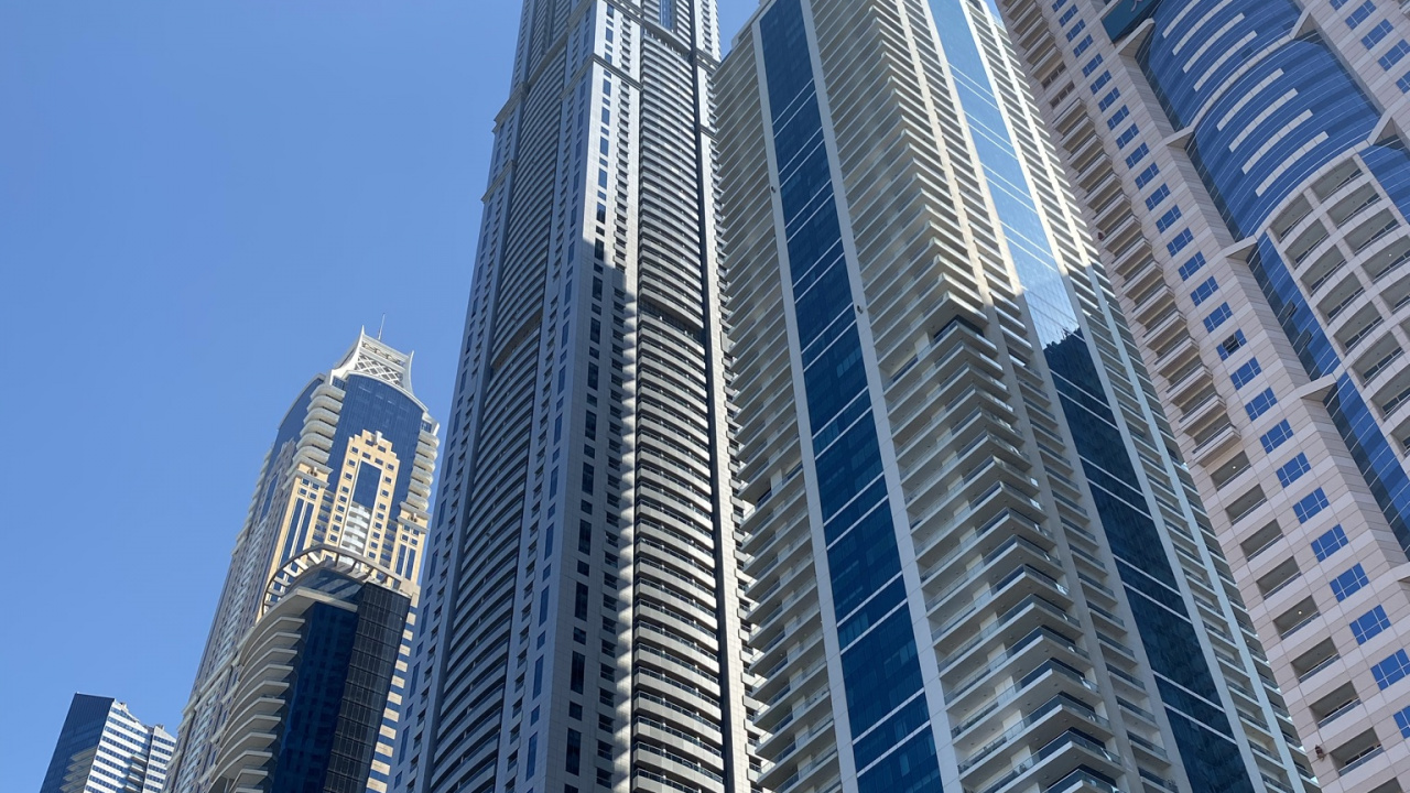 Обои Дубай, синий, башня, дневное время, архитектура в разрешении 1280x720