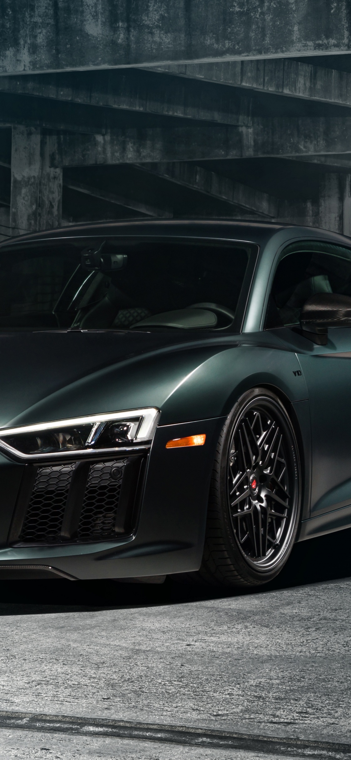 Обои audi r8, спорткар, авто, audi, кузов купе в разрешении 1125x2436