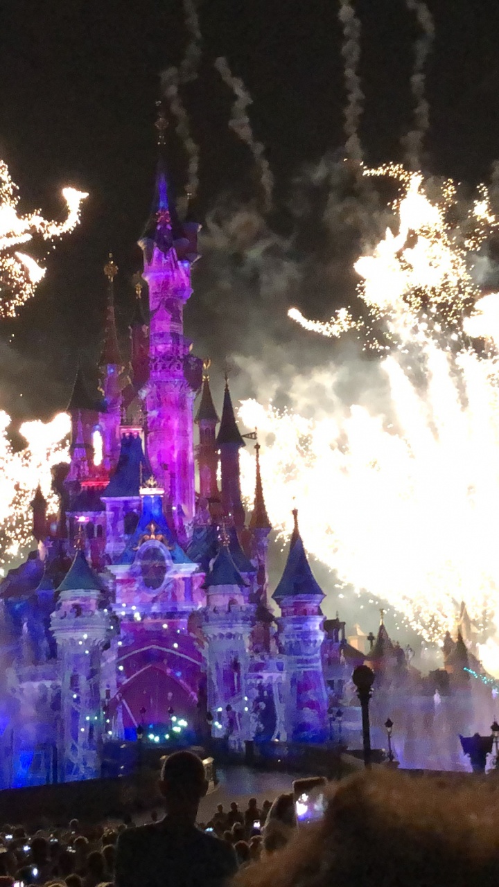 Обои Диснейленд, салют, ночь, событие, темнота в разрешении 720x1280