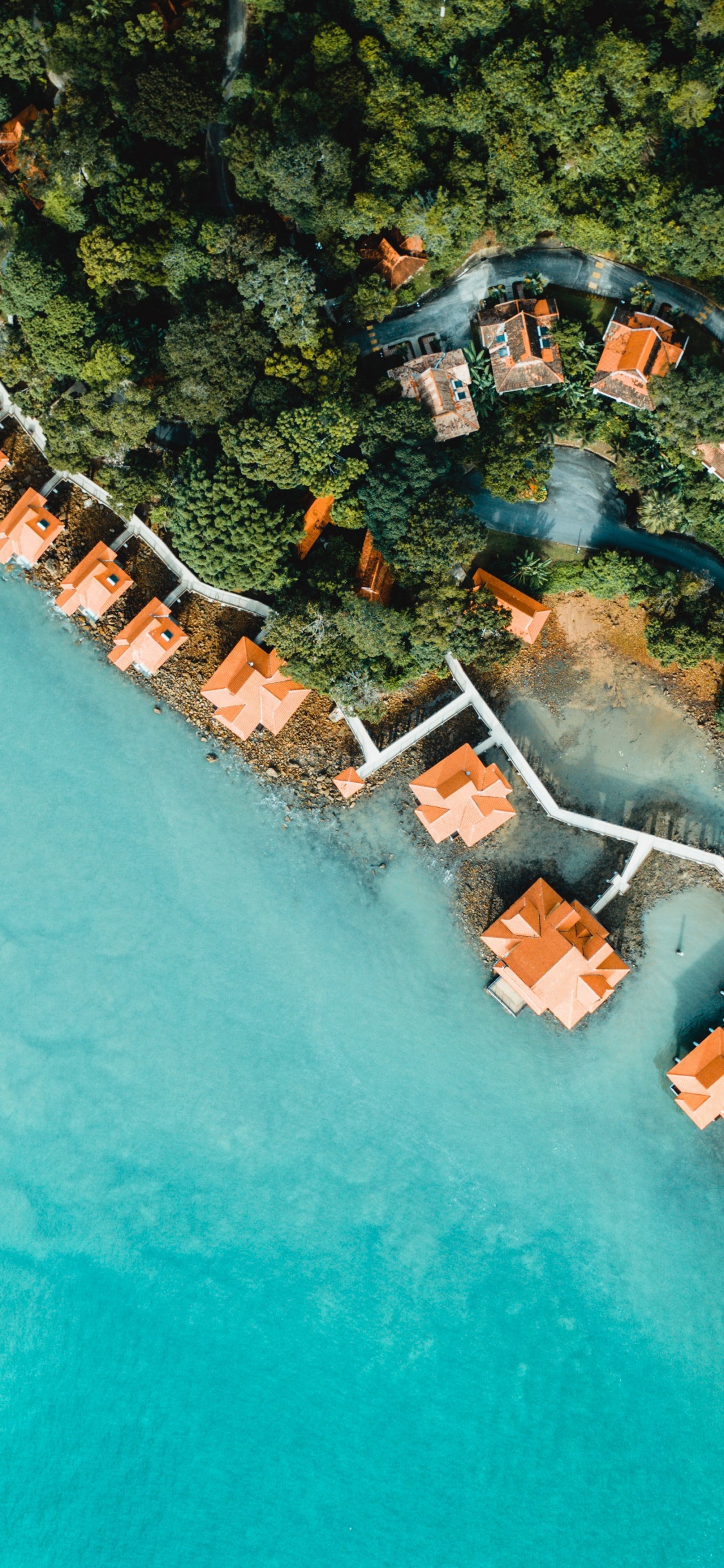 Обои море, вода, пейзаж, прибрежные и океанические рельефы, побережье в разрешении 1125x2436