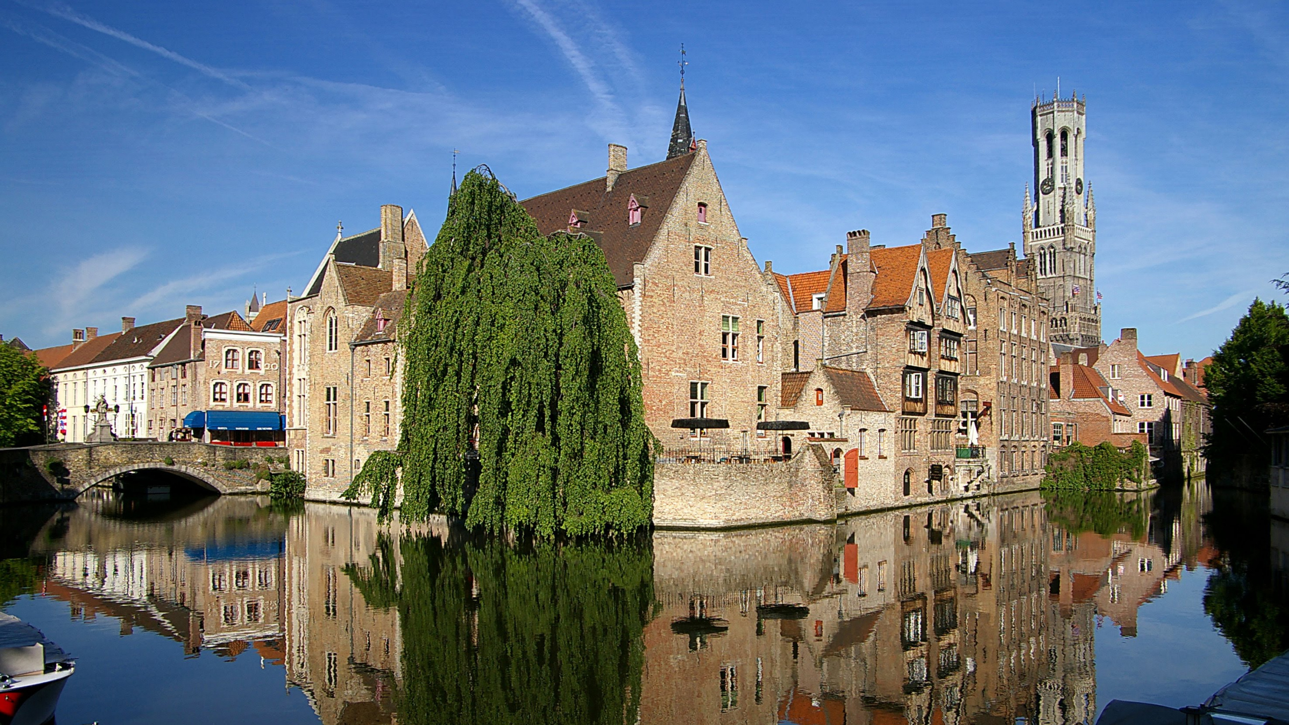 Обои Венеция, город, отражение, водный путь, вода в разрешении 2560x1440