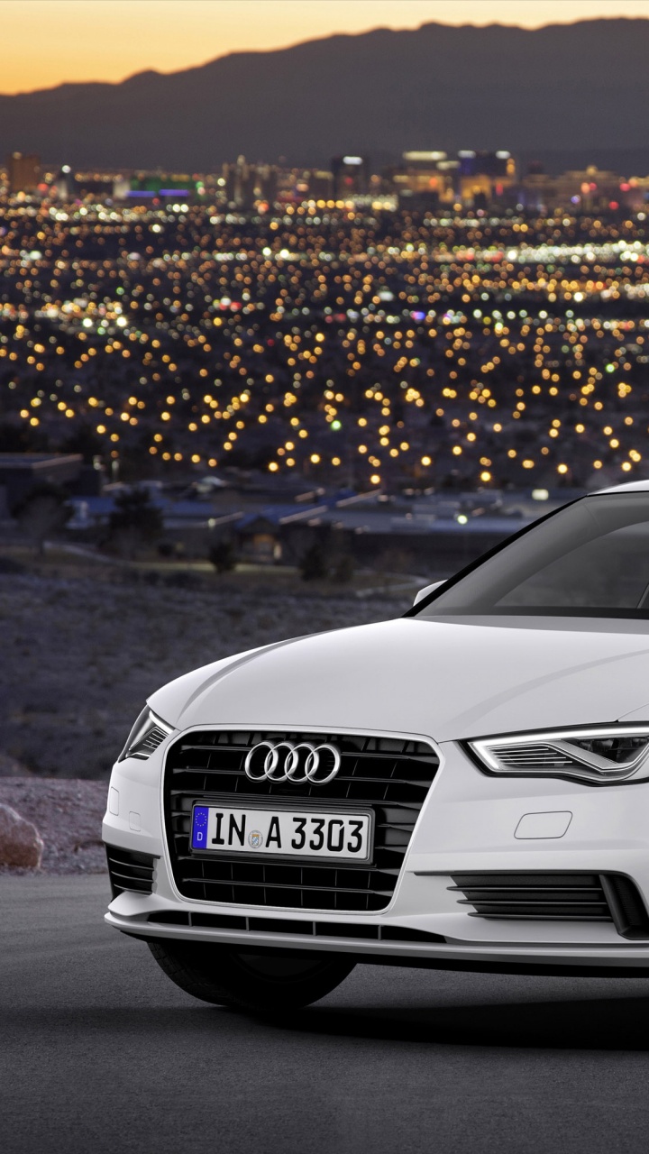 Обои авто, 2015 Седан Audi А3, audi, седан, Литые диски в разрешении 720x1280