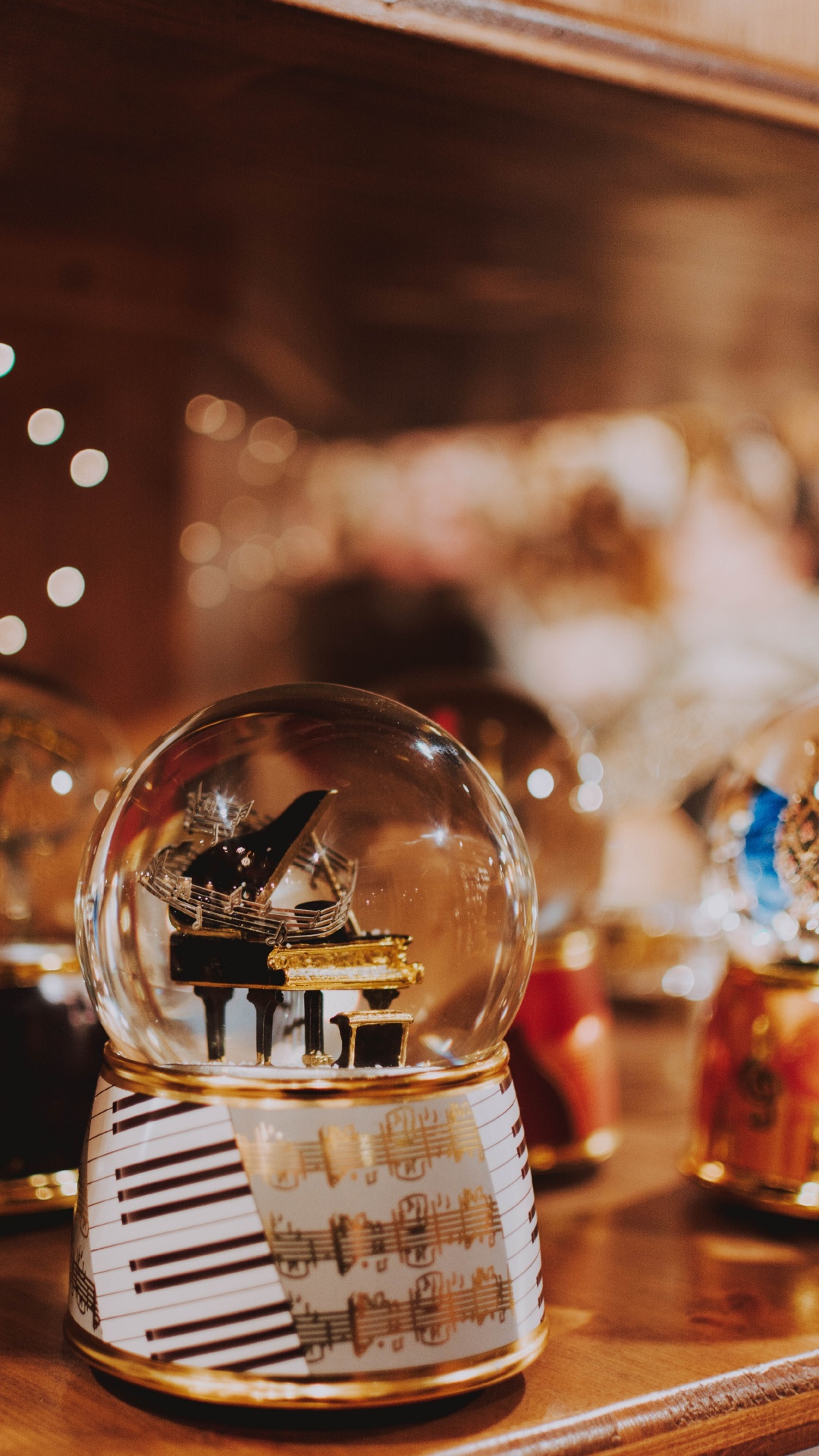 Обои apple, игры, стекло, ликер, мелодия в разрешении 1080x1920